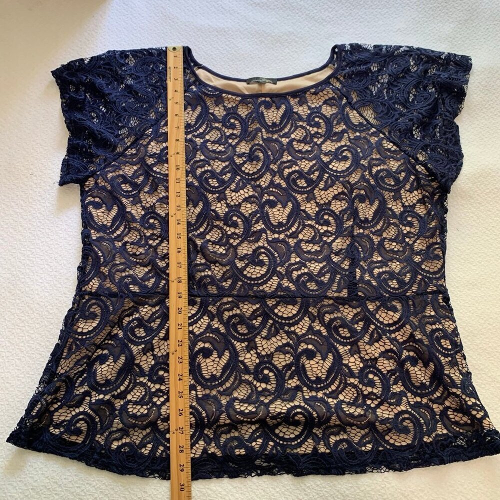 NWOT Suzanne Betro Lace Blouse Women 4X Navy Blue Short Sleeve Scoop Neck Scroll - Picture 9 of 9